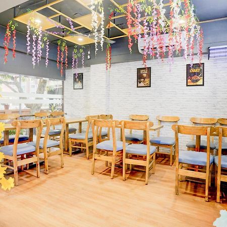 Palette- Siddharth Inn Gandhinagar Bagian luar foto