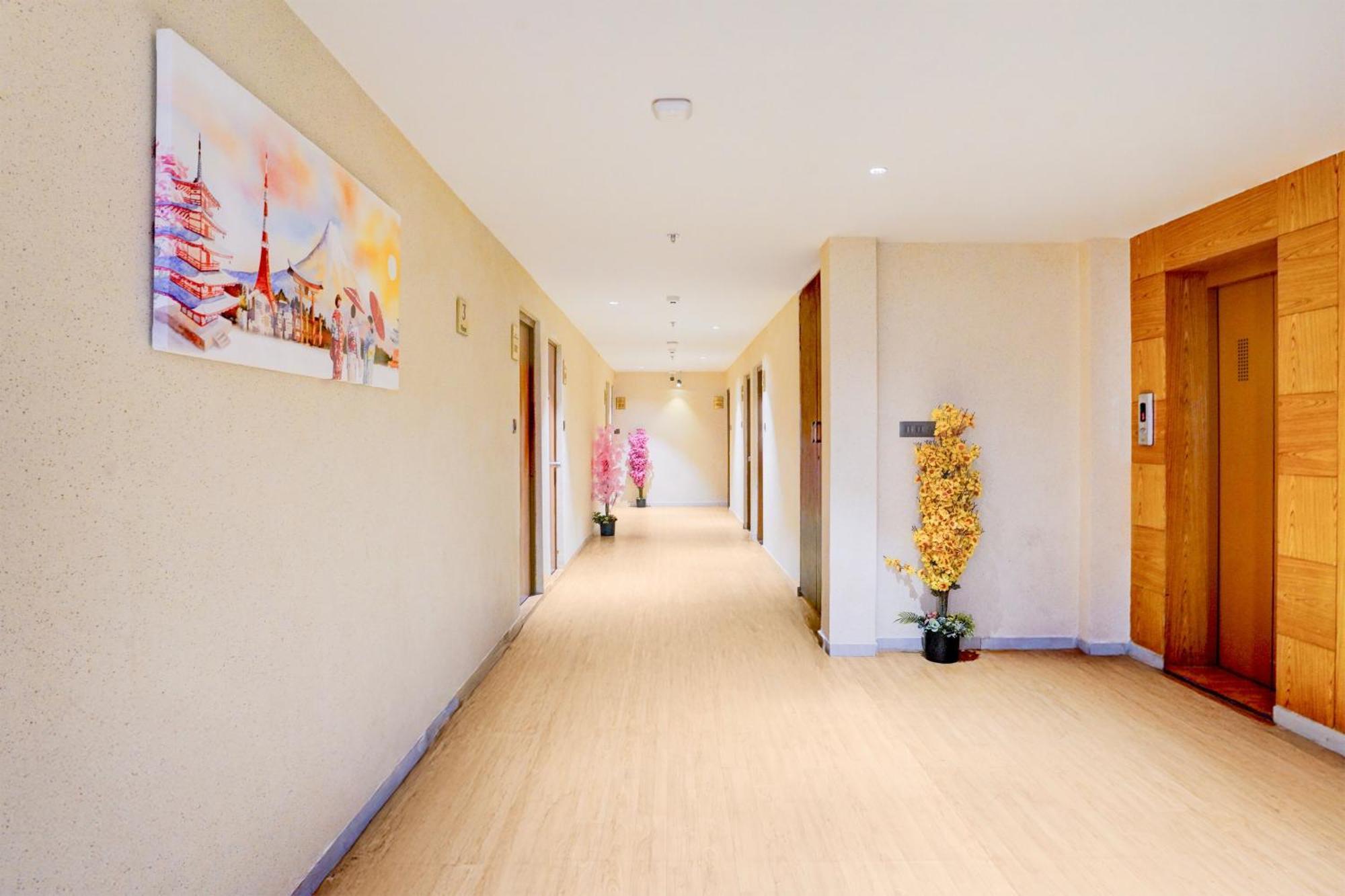 Palette- Siddharth Inn Gandhinagar Bagian luar foto