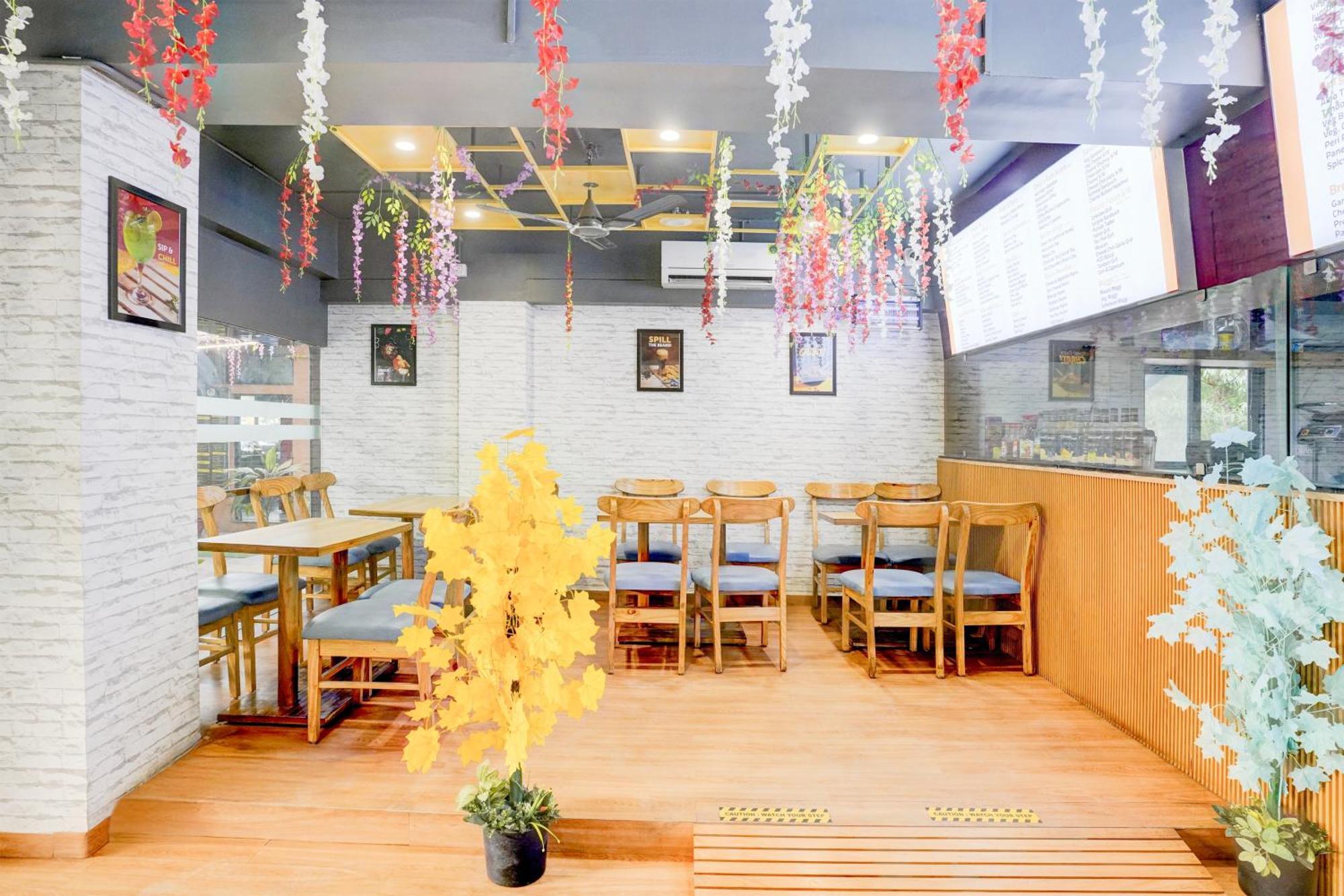 Palette- Siddharth Inn Gandhinagar Bagian luar foto
