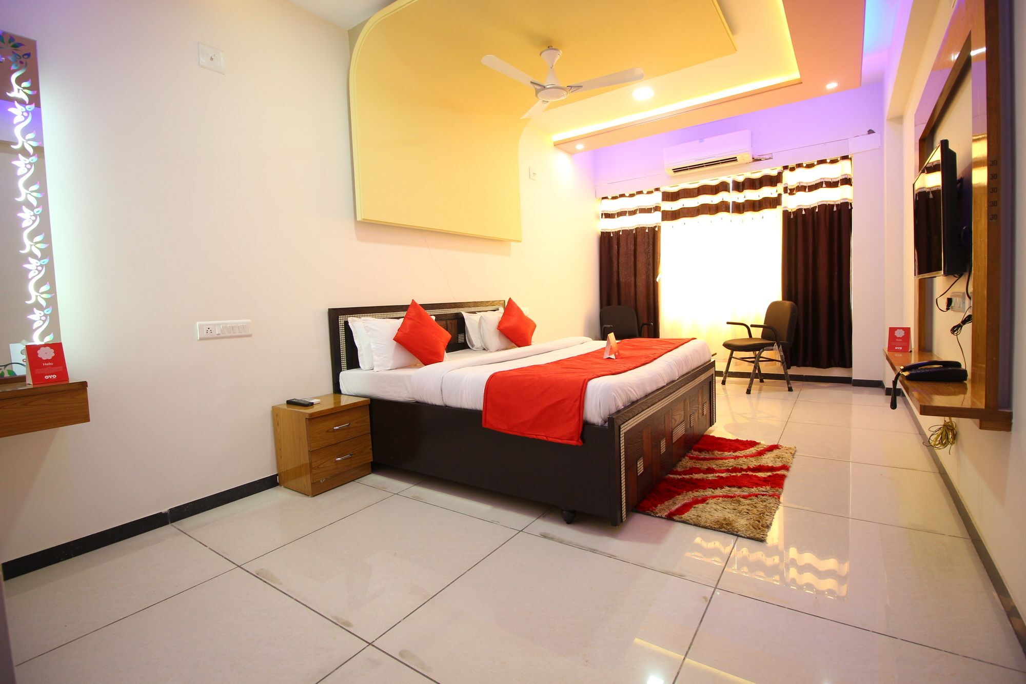 Palette- Siddharth Inn Gandhinagar Bagian luar foto